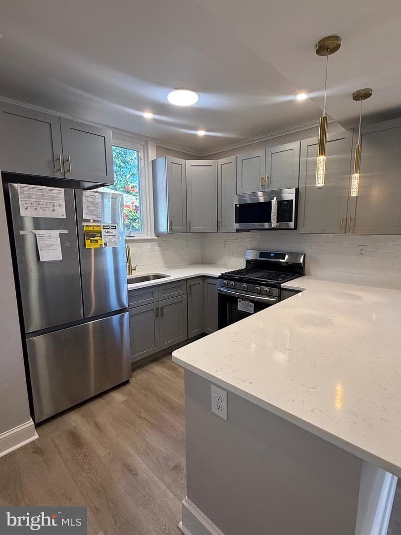 7 W Cooke Avenue photo 6