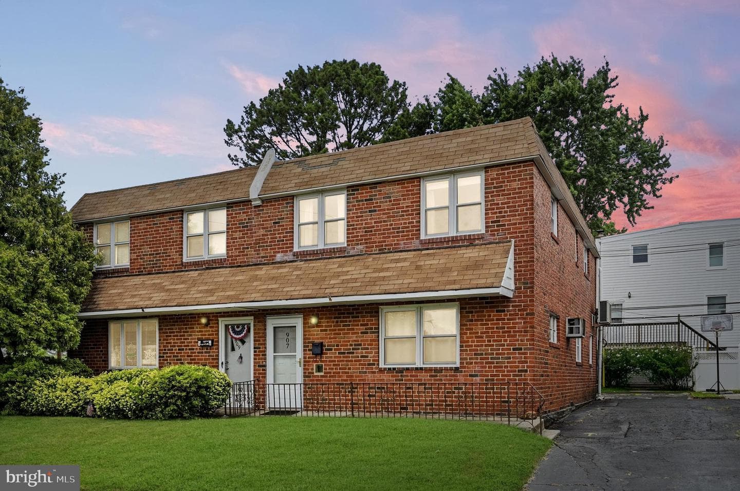 907 Hancock Street, Milmont Park