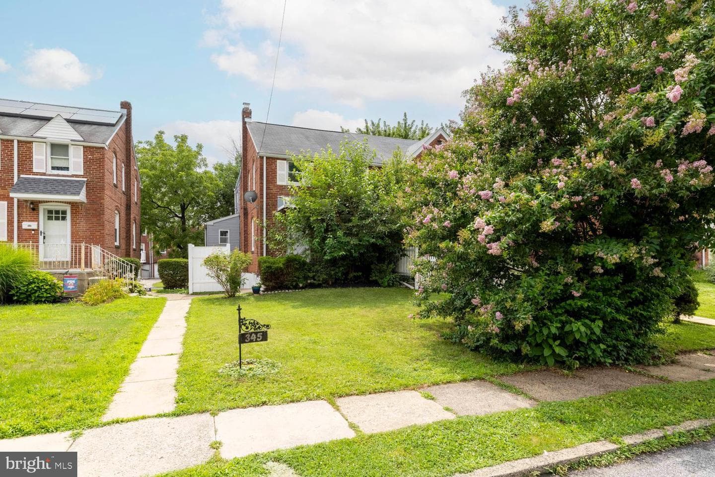 345 Holmes Road, Holmes