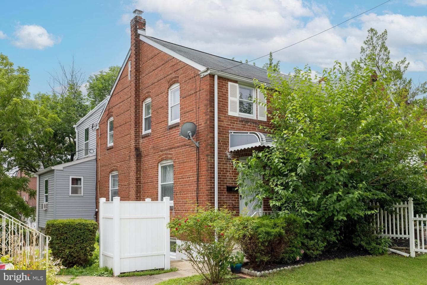 345 Holmes Road, Holmes