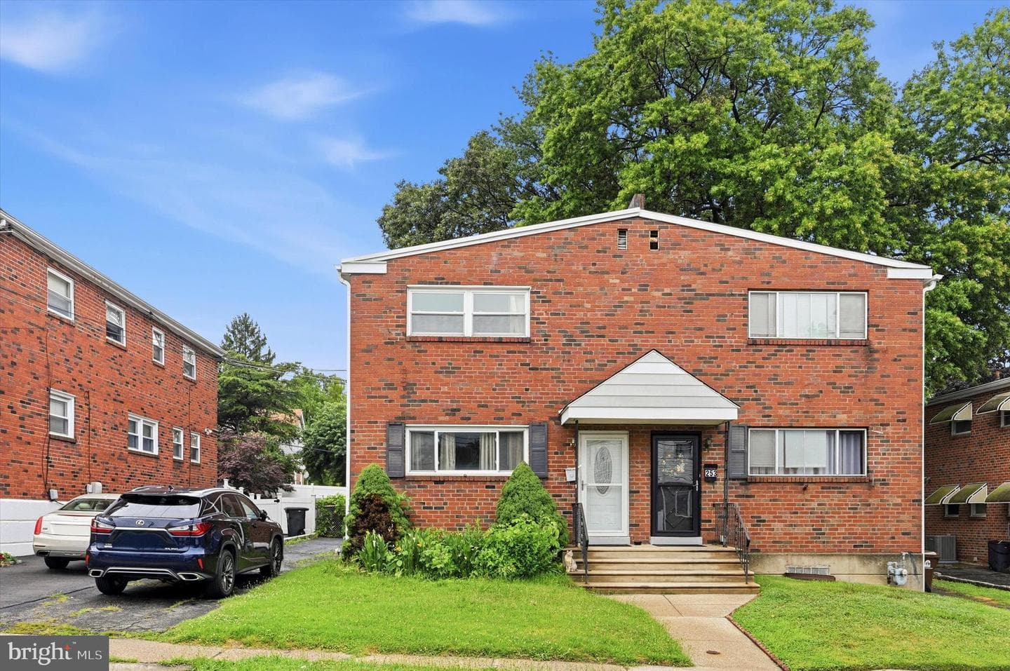 255 Berkley Avenue, Lansdowne