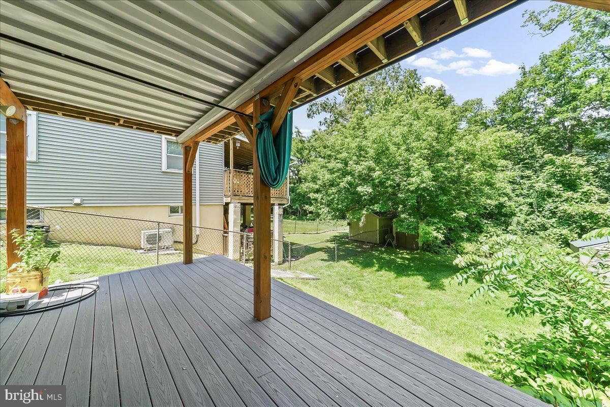 435 N Sycamore Avenue photo 23