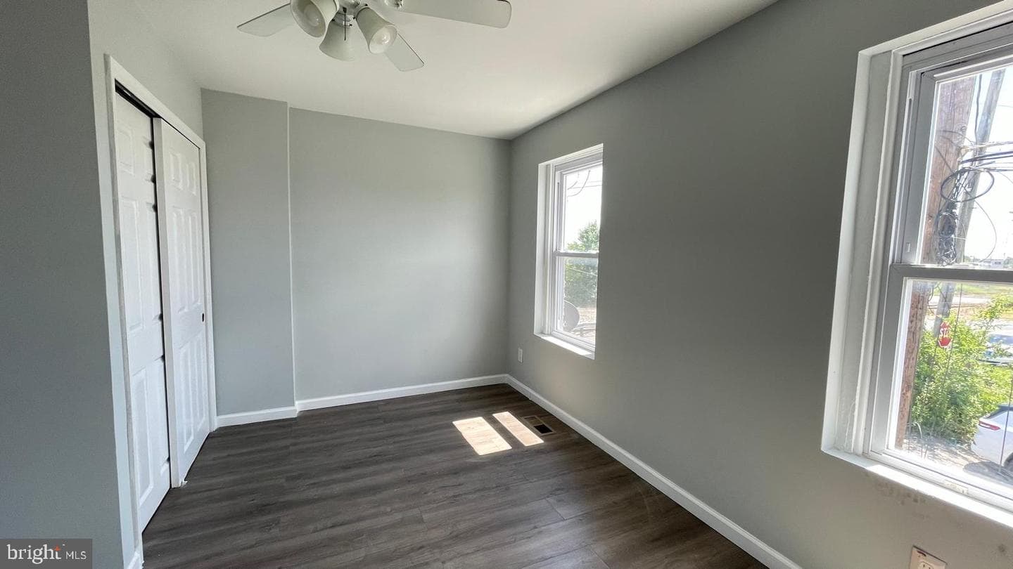 103 Thurlow Street #306 photo 17