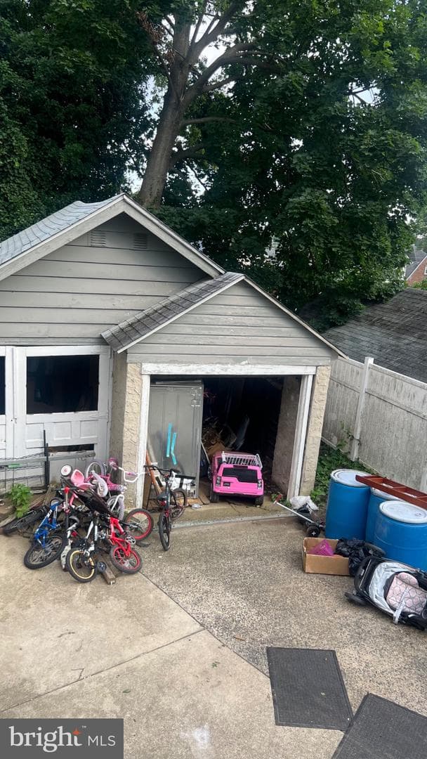 227 Ardmore Avenue photo 20