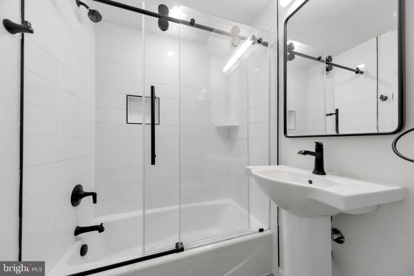 609 Hillside Avenue photo 30