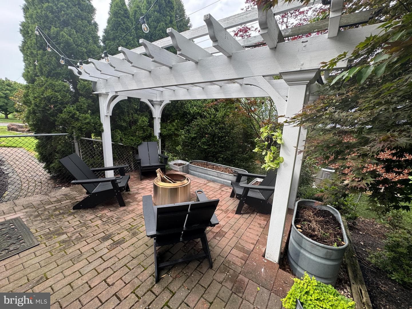 609 Hillside Avenue photo 44