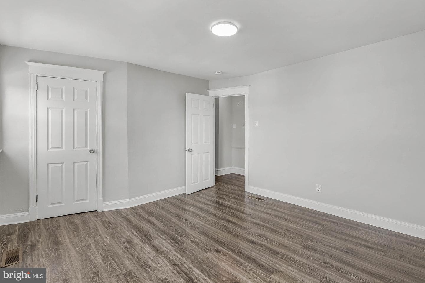 7052 Aberdeen Road photo 16