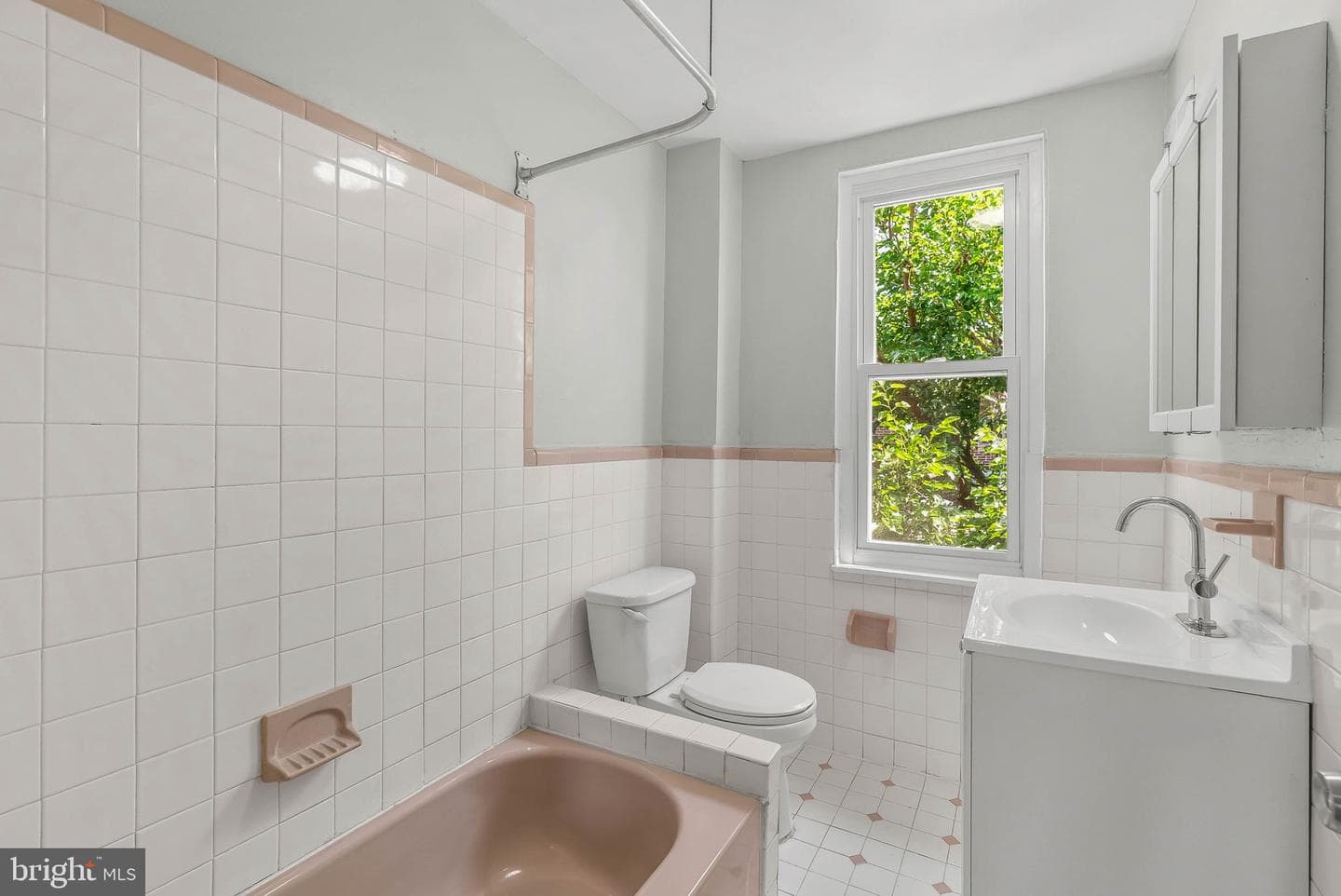7052 Aberdeen Road photo 20