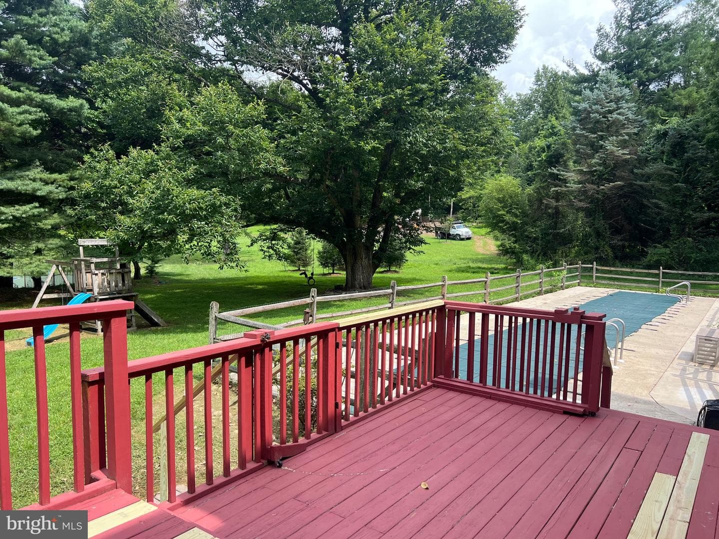 444 Valleybrook Road photo 3