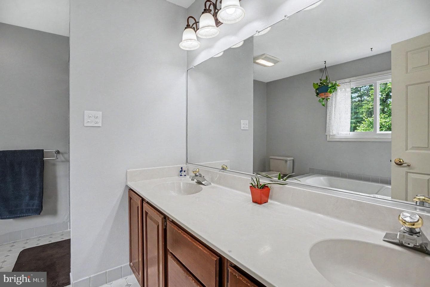 444 Valleybrook Road photo 36