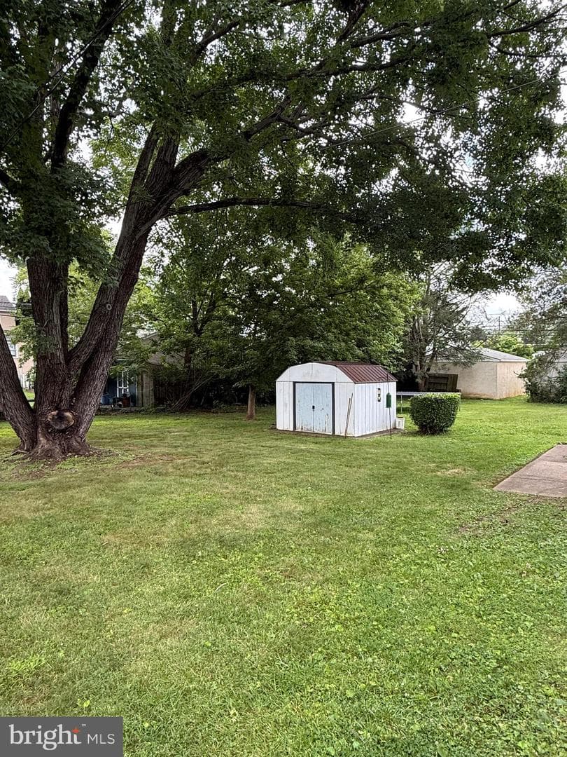 23 W Woodland Avenue photo 11
