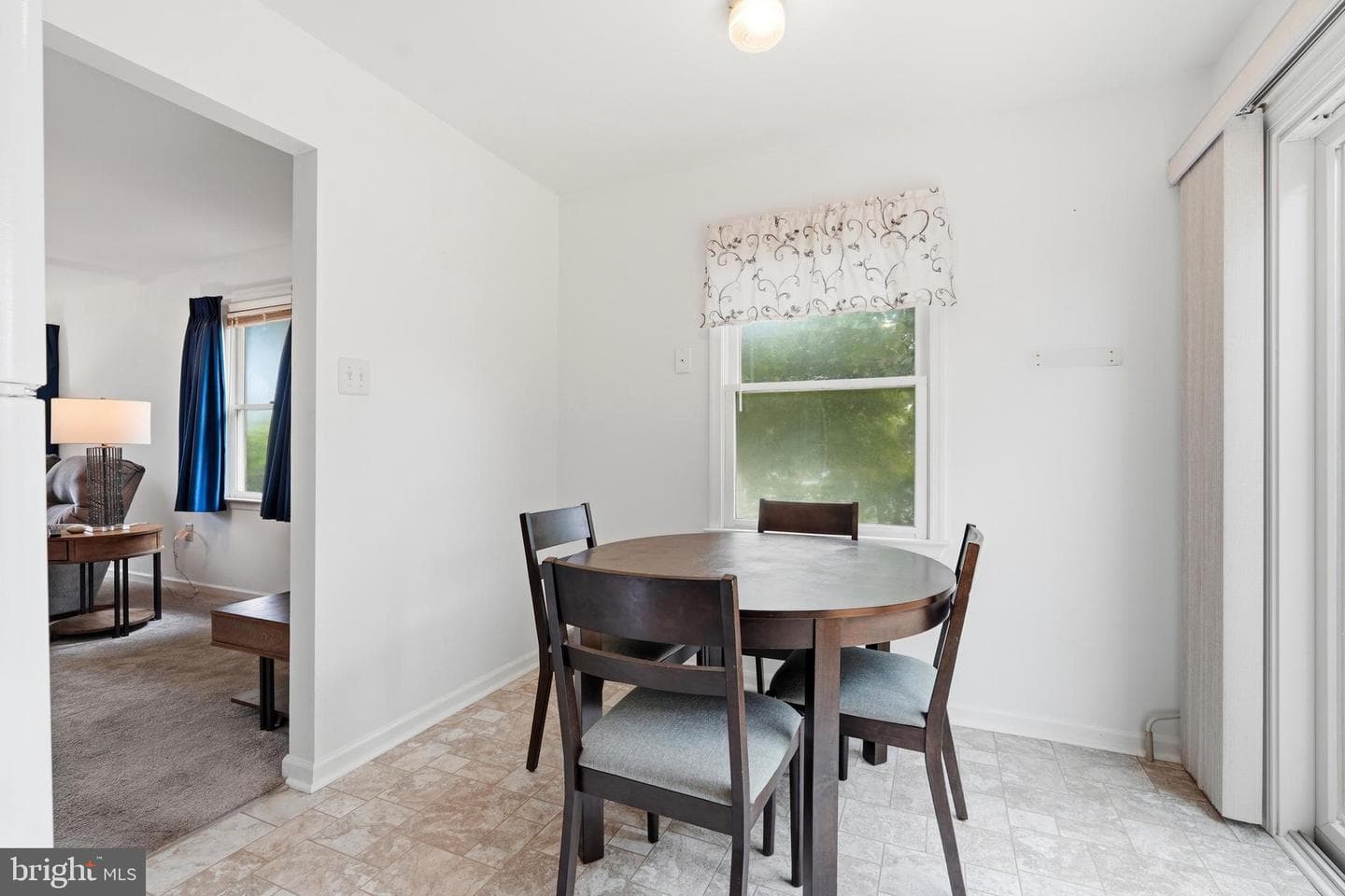 201 Summit Avenue photo 6