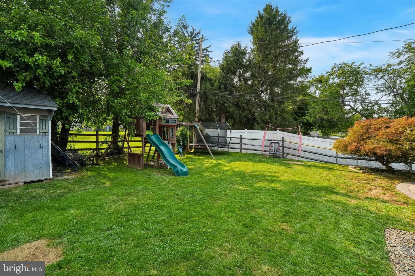 18 N Malin Road photo 24