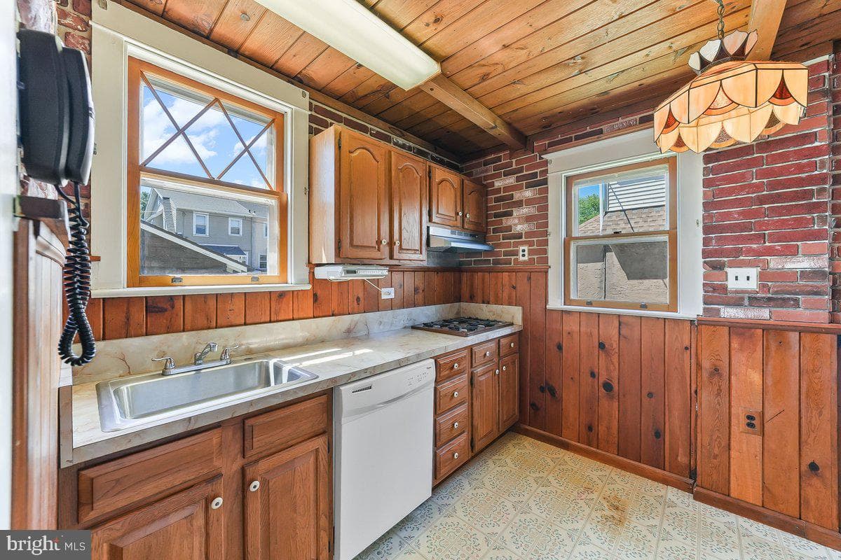 512 Tatnall Avenue photo 11
