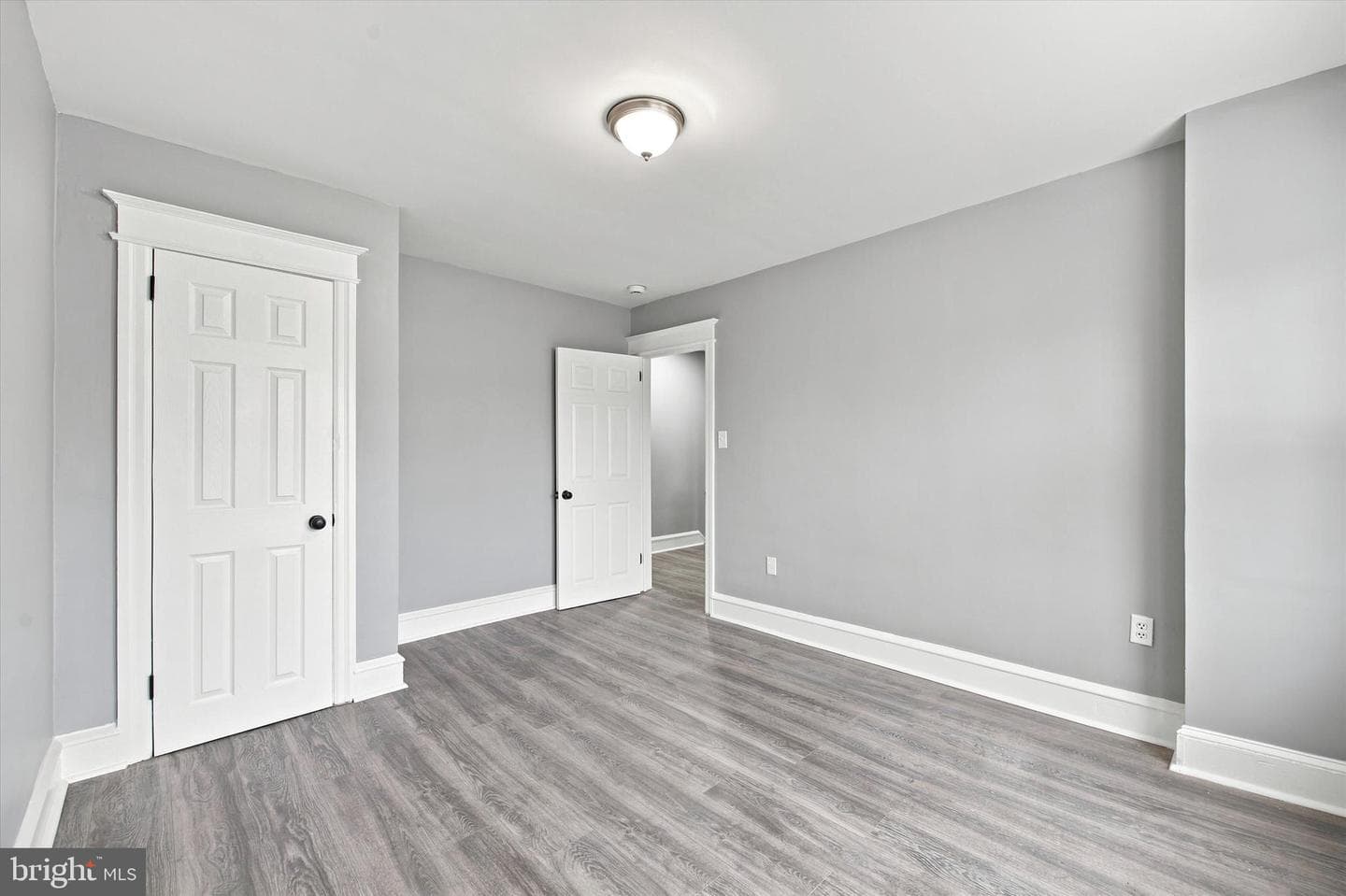 216 Woodlawn Avenue photo 15