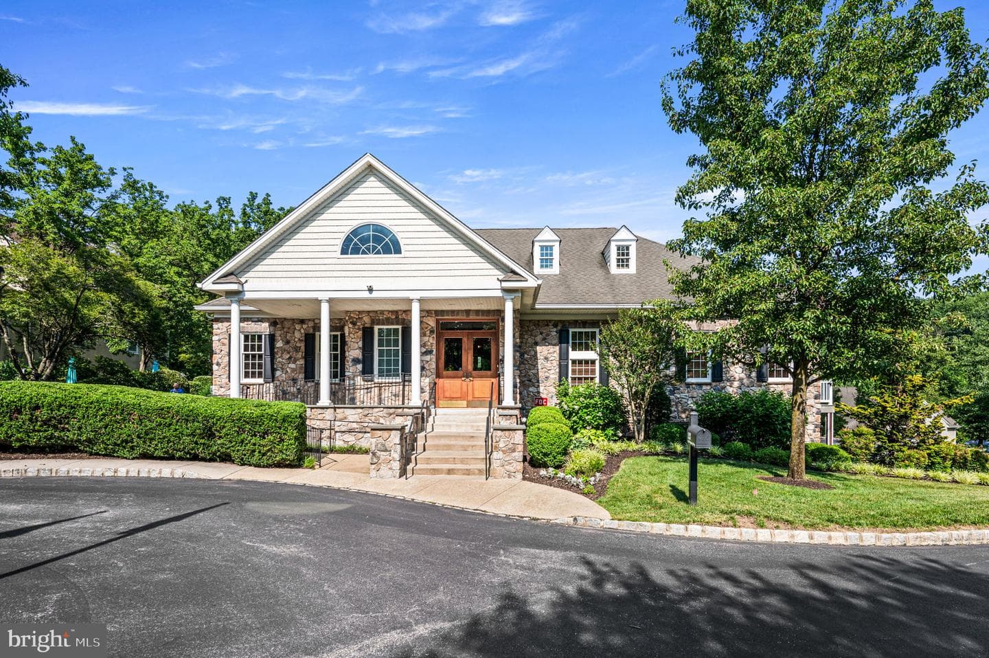 28 Hutton Lane photo 35