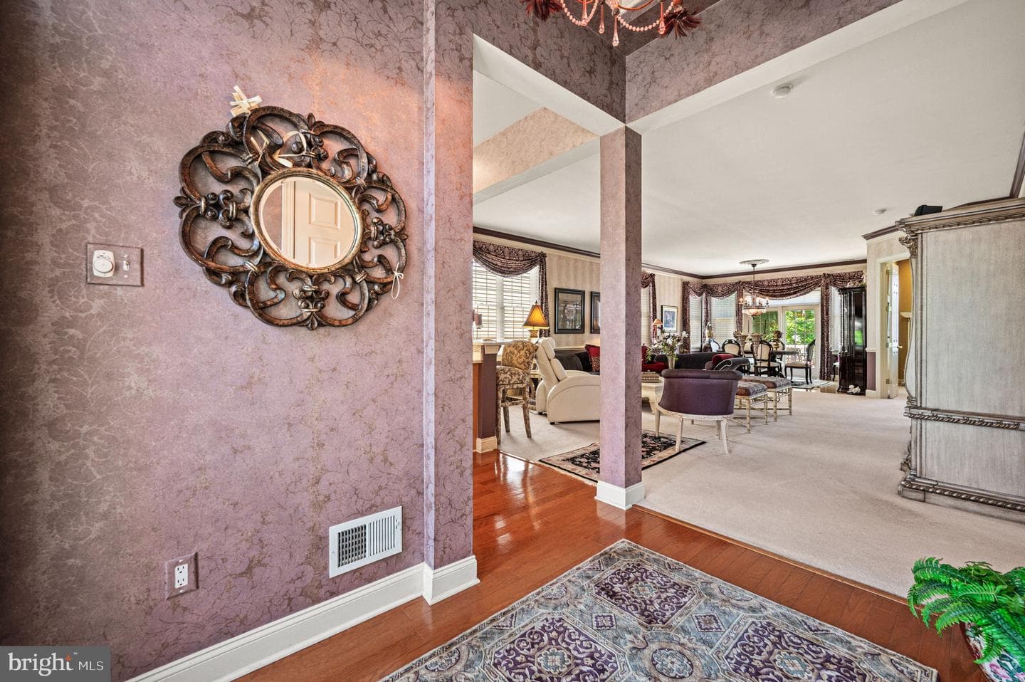 28 Hutton Lane photo 4