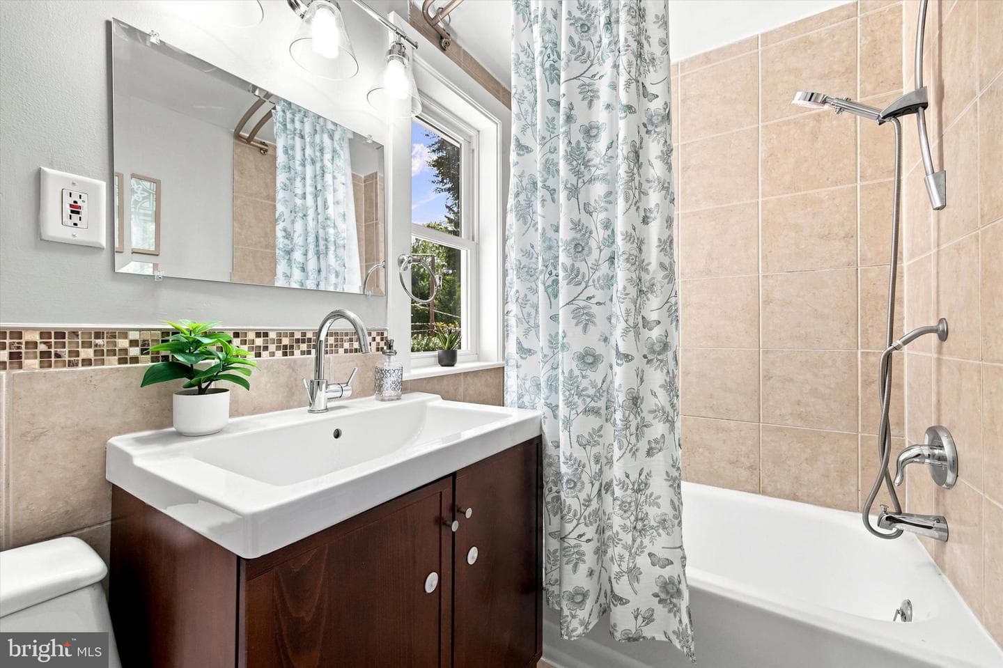 39 Myrtle Avenue photo 21