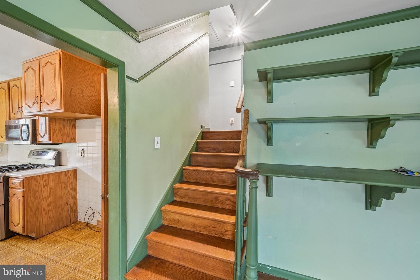 718 Agnes Avenue photo 19