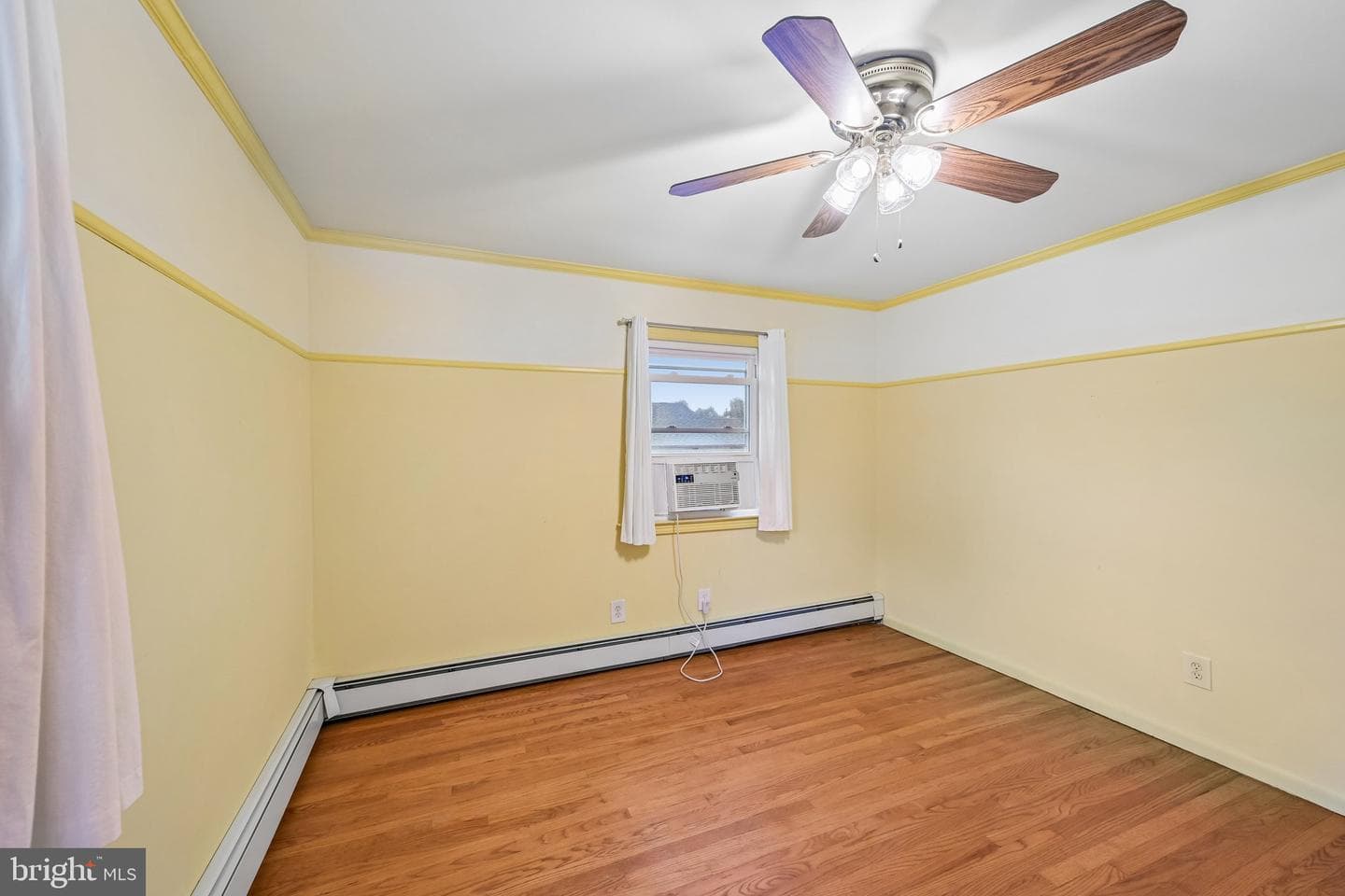 718 Agnes Avenue photo 32