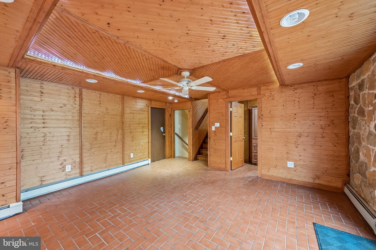 718 Agnes Avenue photo 41