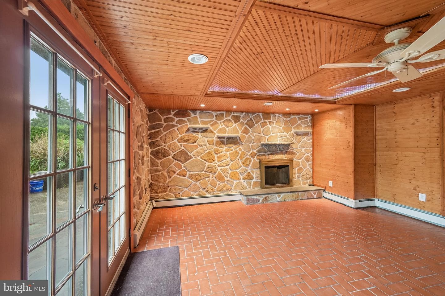 718 Agnes Avenue photo 42