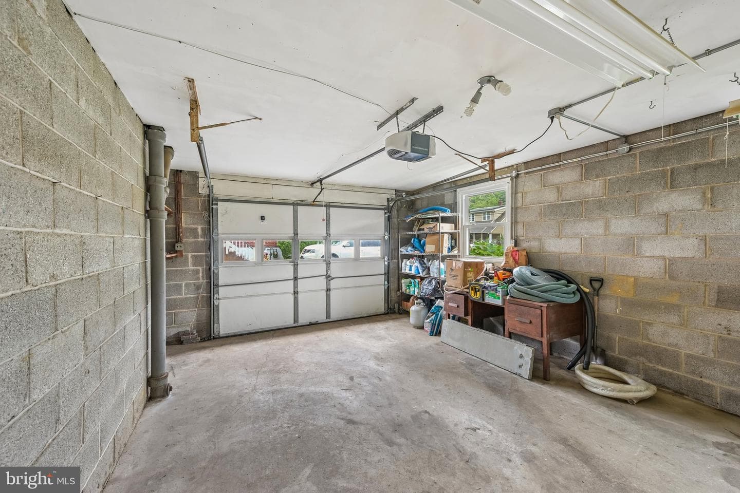 718 Agnes Avenue photo 44