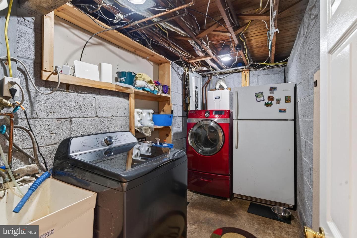 357 Swanage Drive photo 51