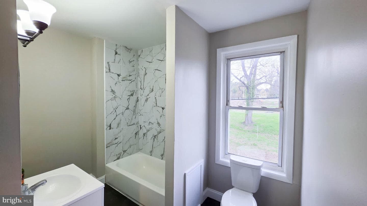 1112 Elmwood Avenue photo 24