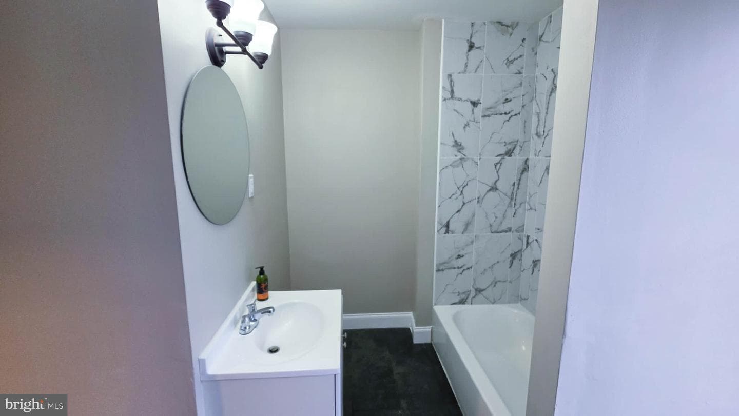1112 Elmwood Avenue photo 25