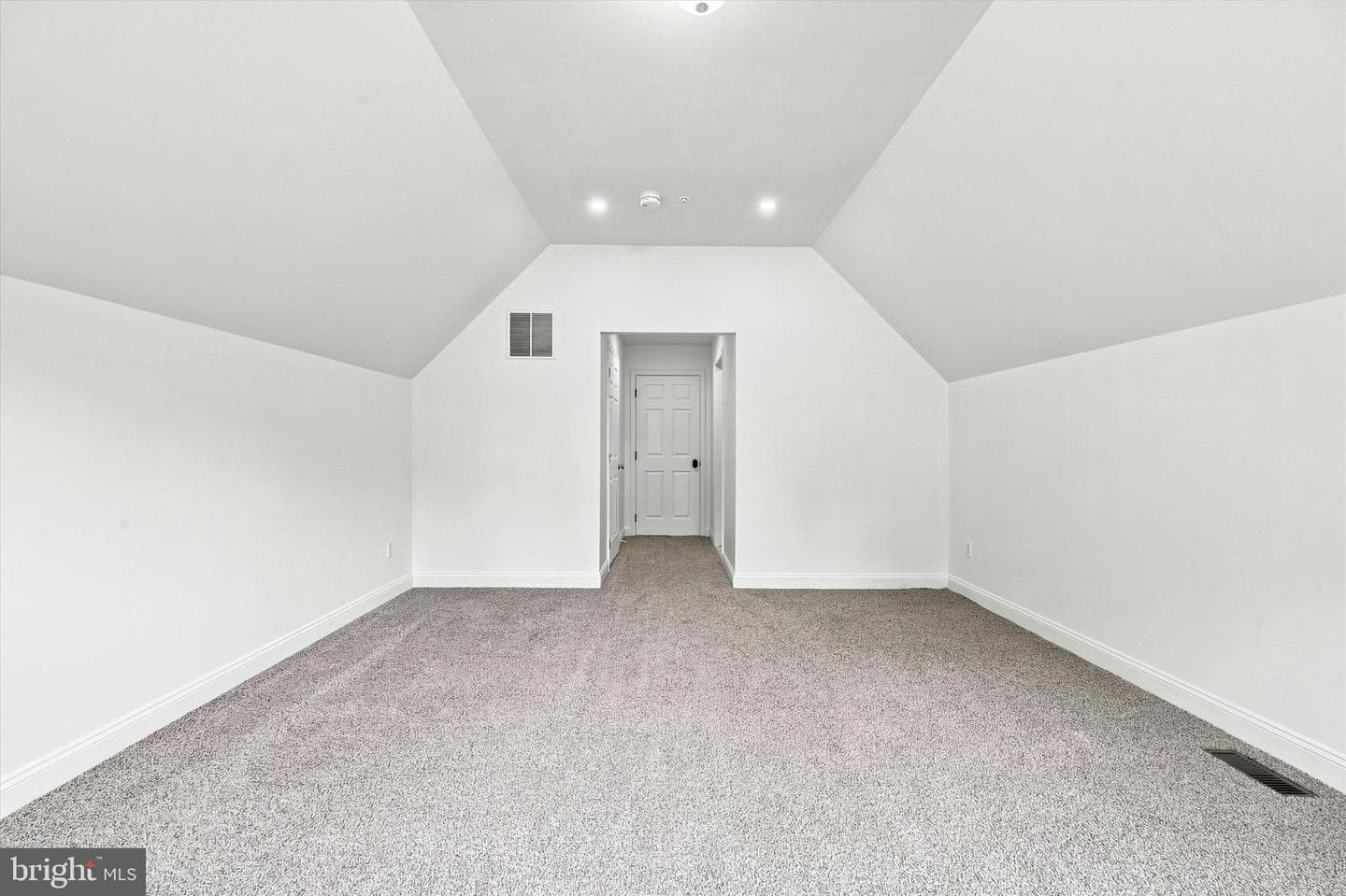 16 Heather Way photo 24