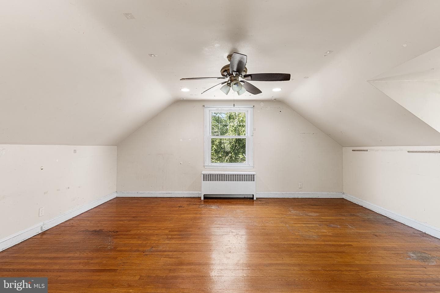 2107 Winton Avenue photo 21