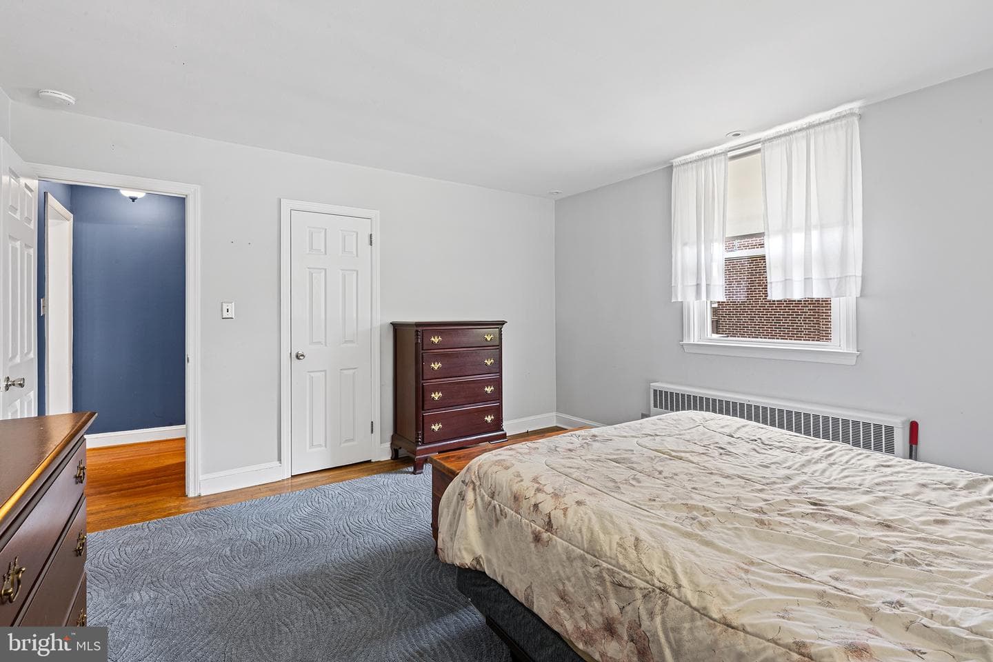 2107 Winton Avenue photo 9