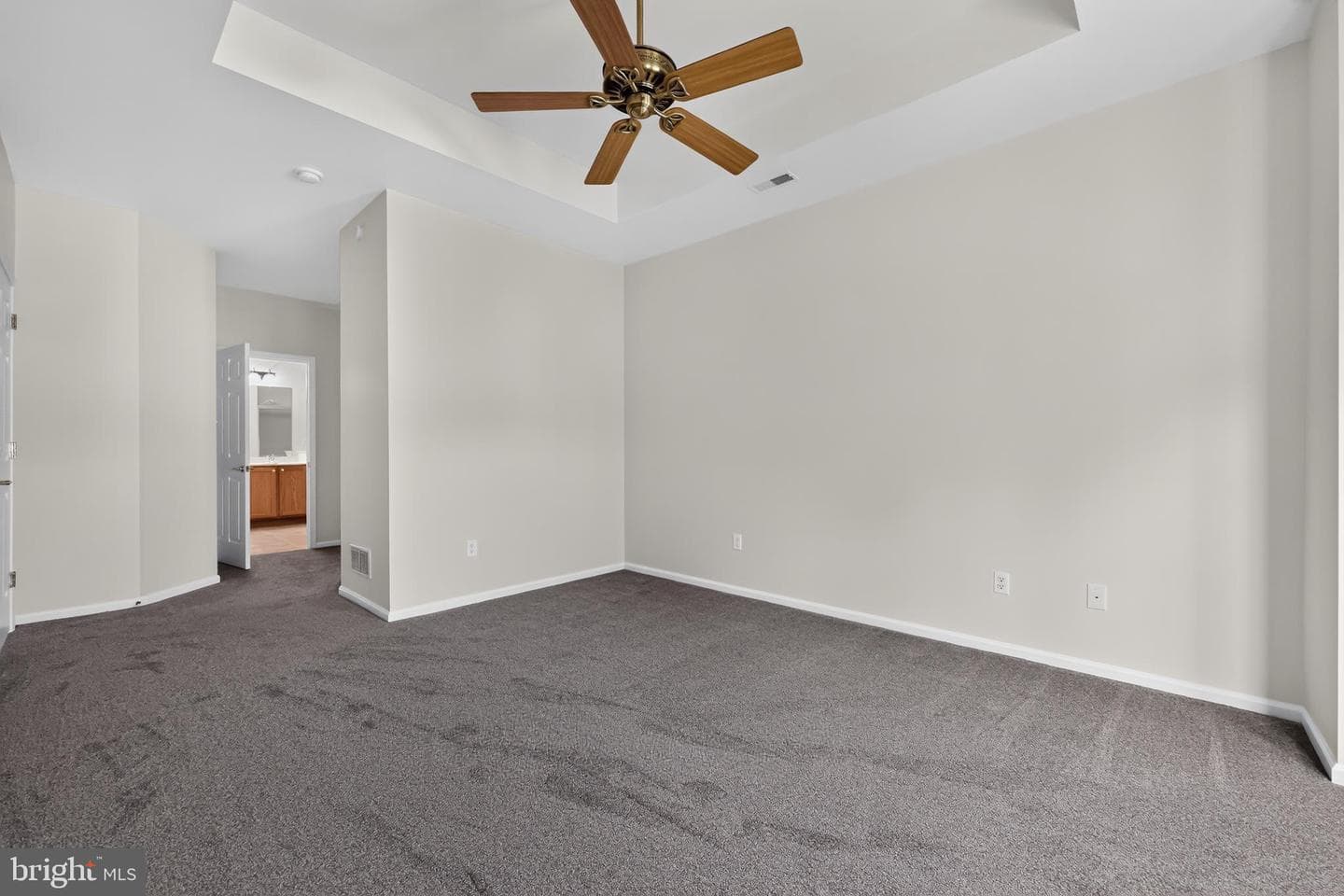 18 Dresner Circle photo 32