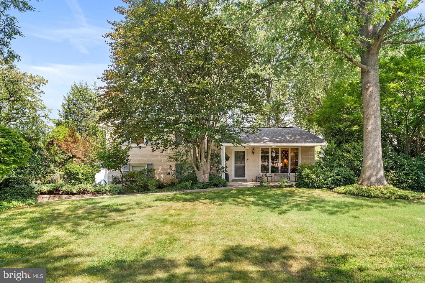 403 Meadow Lane photo 3