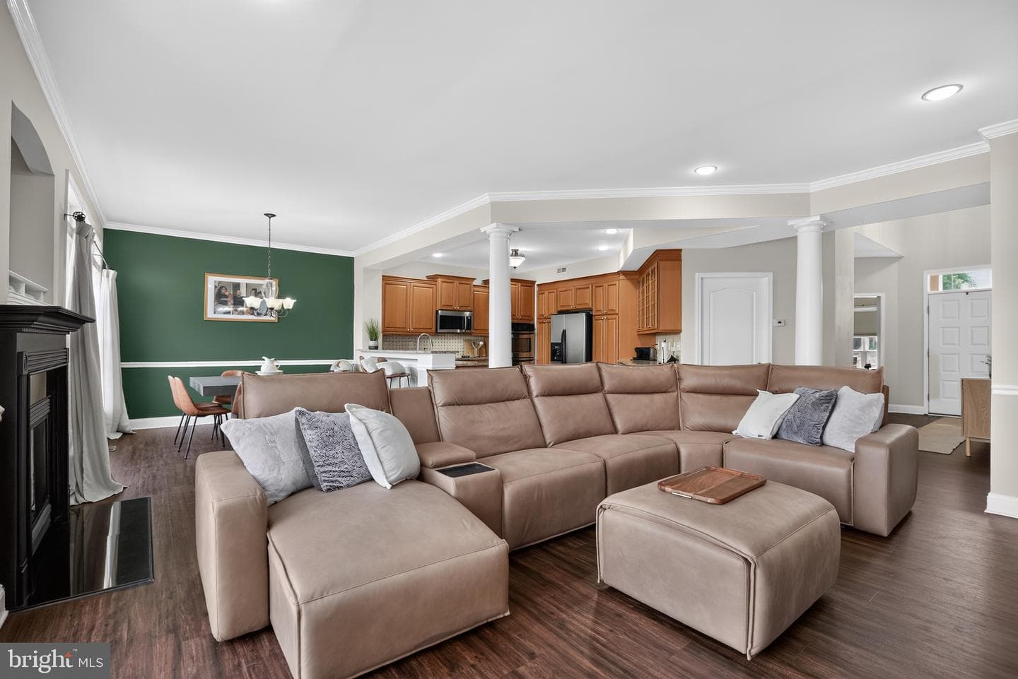 3104 Woods Edge Drive photo 6