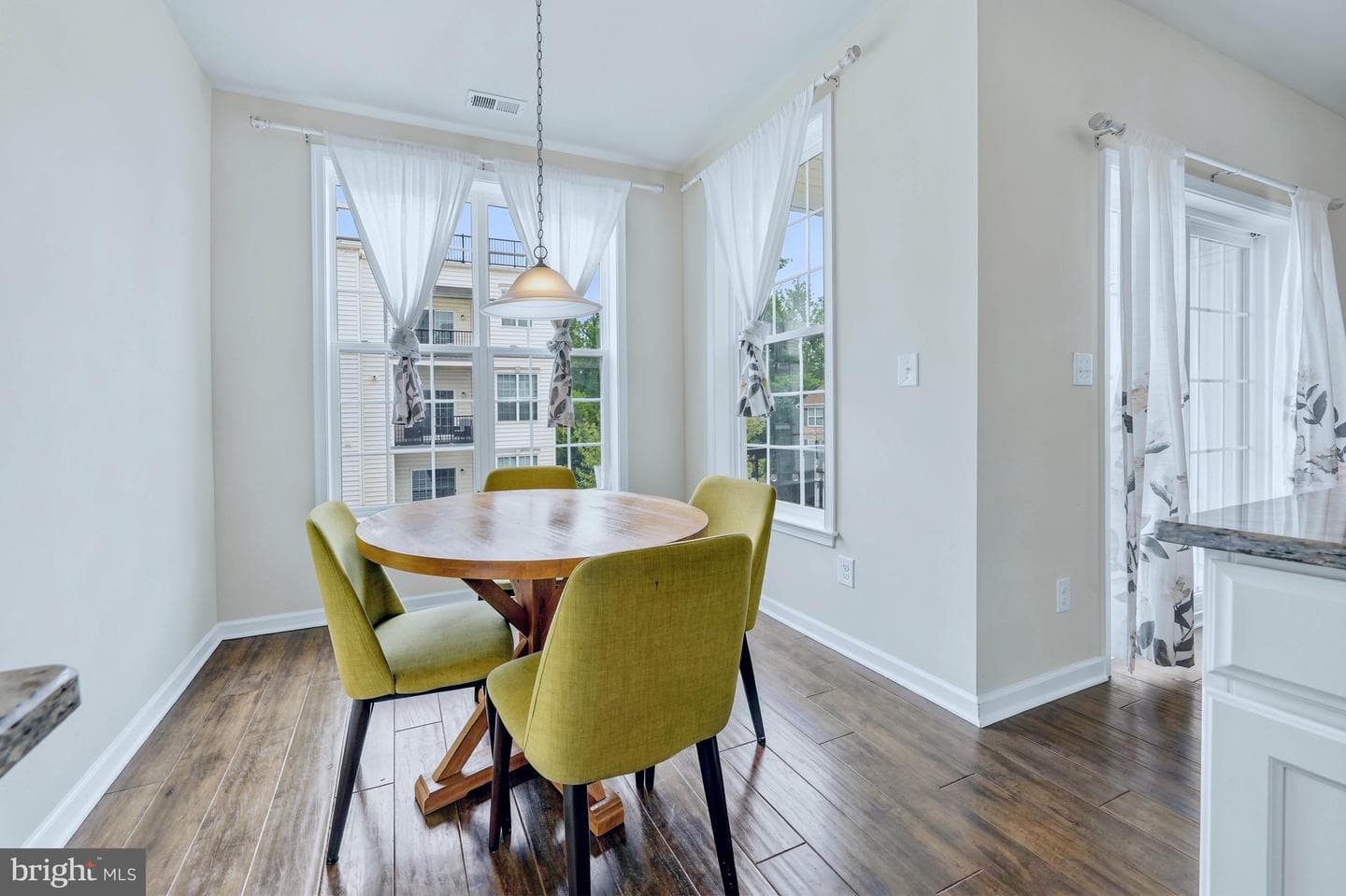 103b Jay Alley photo 18