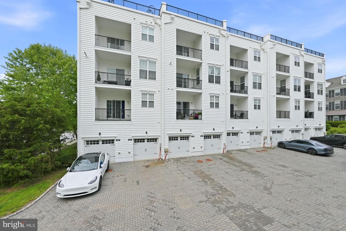 103b Jay Alley photo 41