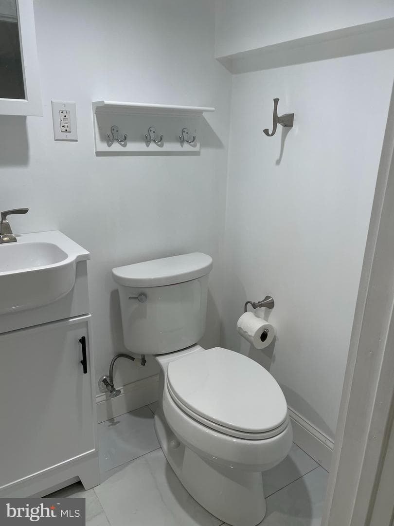 346 Parker Street photo 24