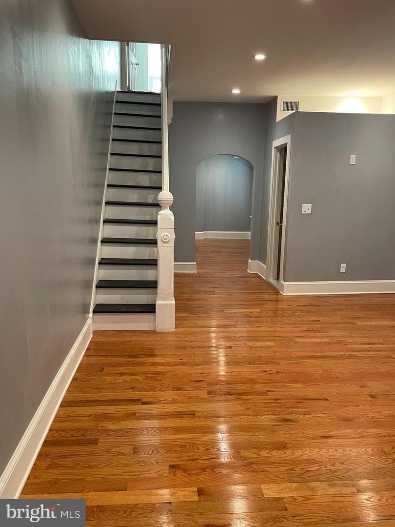 346 Parker Street photo 5