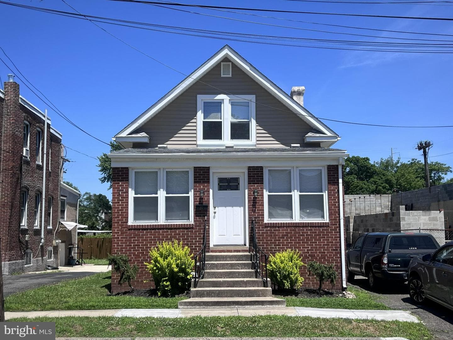 27 Roberta Avenue, Collingdale