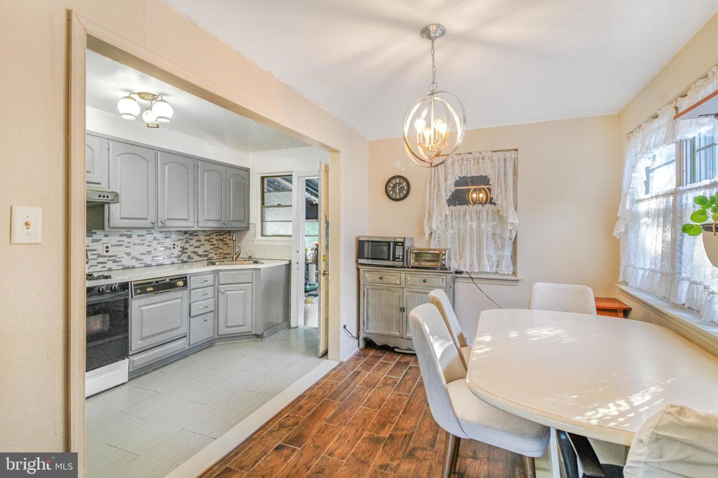 140 Rockwood Drive photo 8
