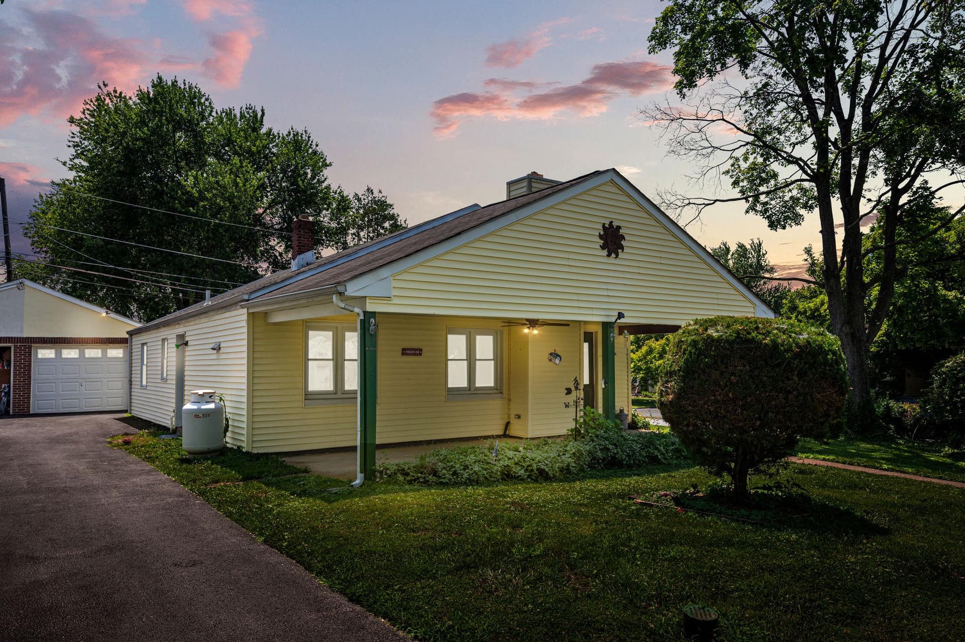 93 Florence Avenue, Aston