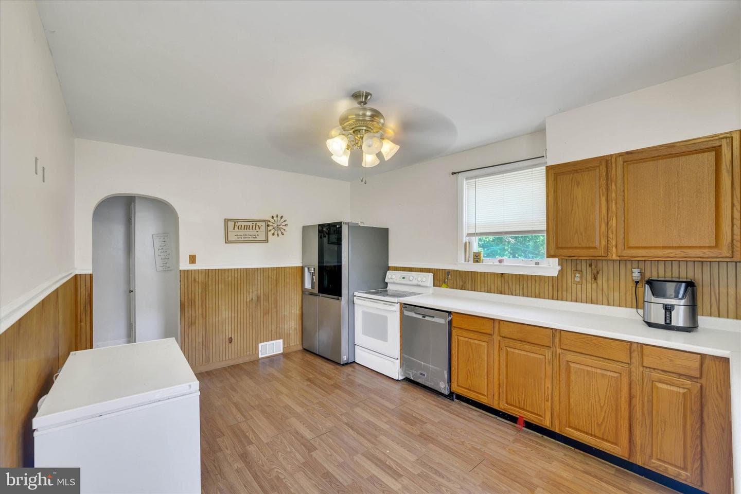 4101 Naamans Creek Rd photo 18