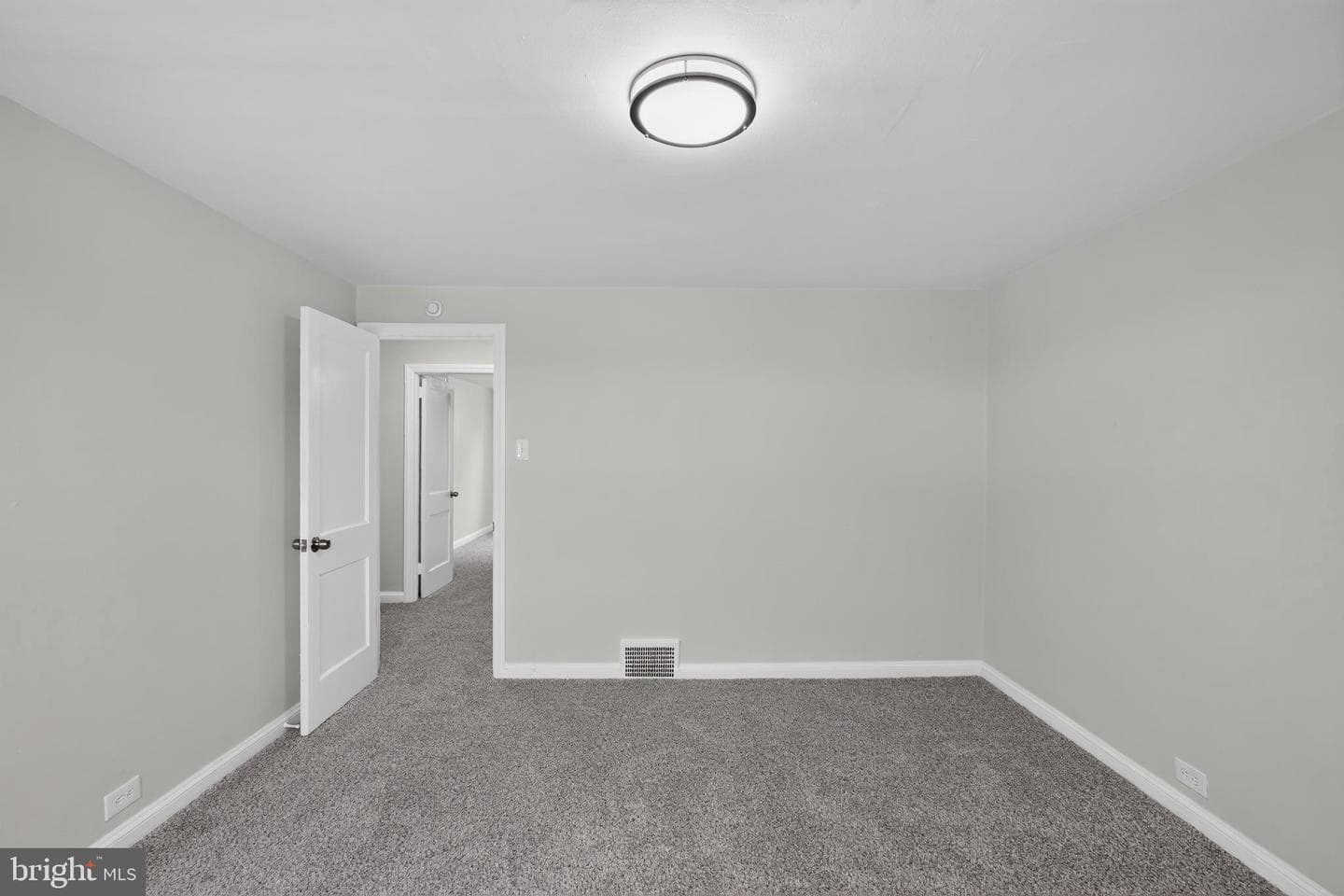220 Weymouth Road photo 16