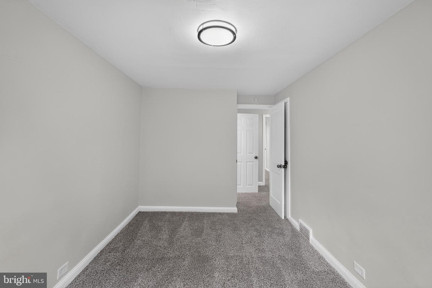 220 Weymouth Road photo 19
