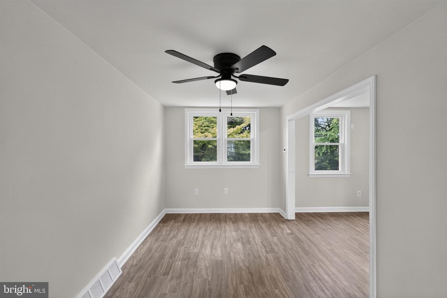 220 Weymouth Road photo 8