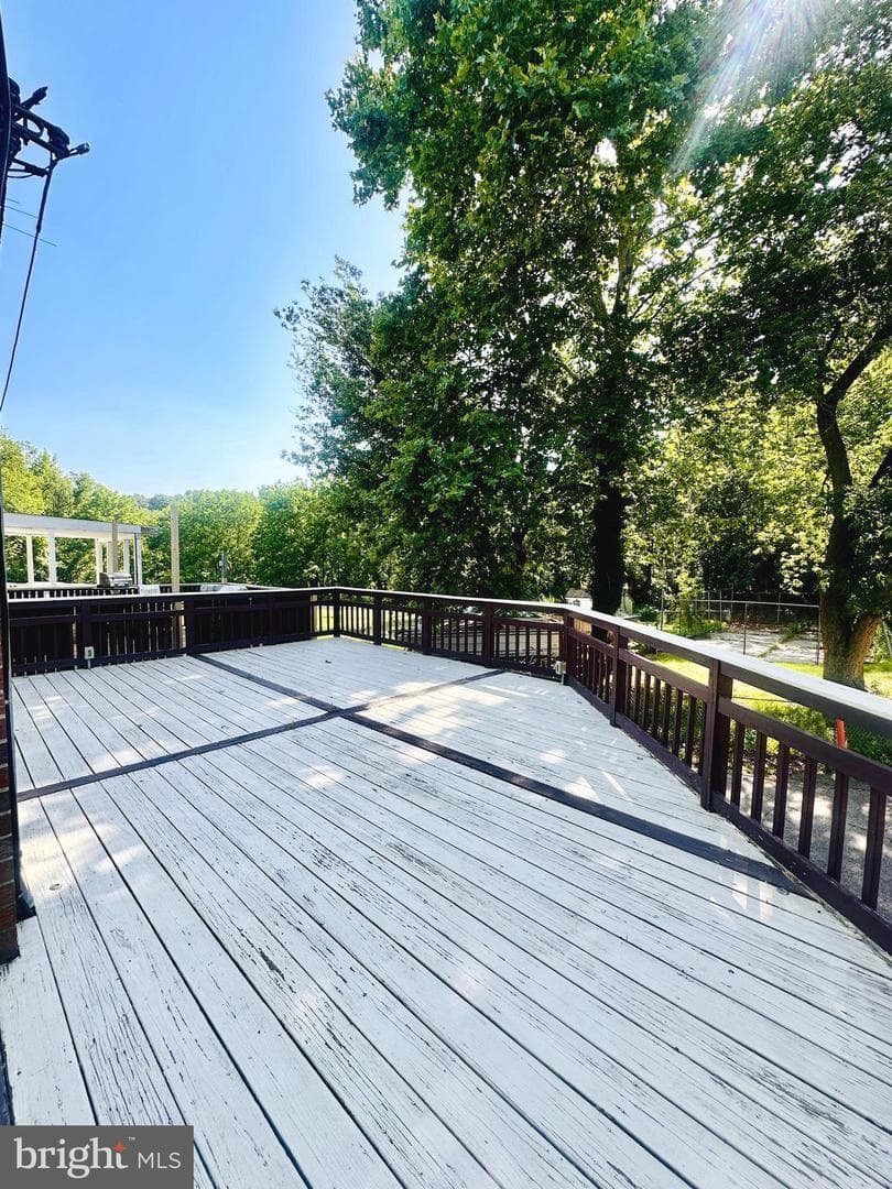 817 Windsor Circle photo 13
