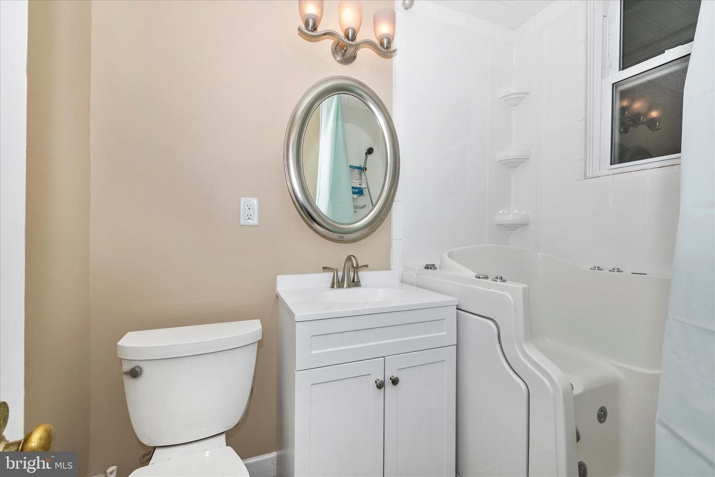 2027 Lincoln Way East photo 22