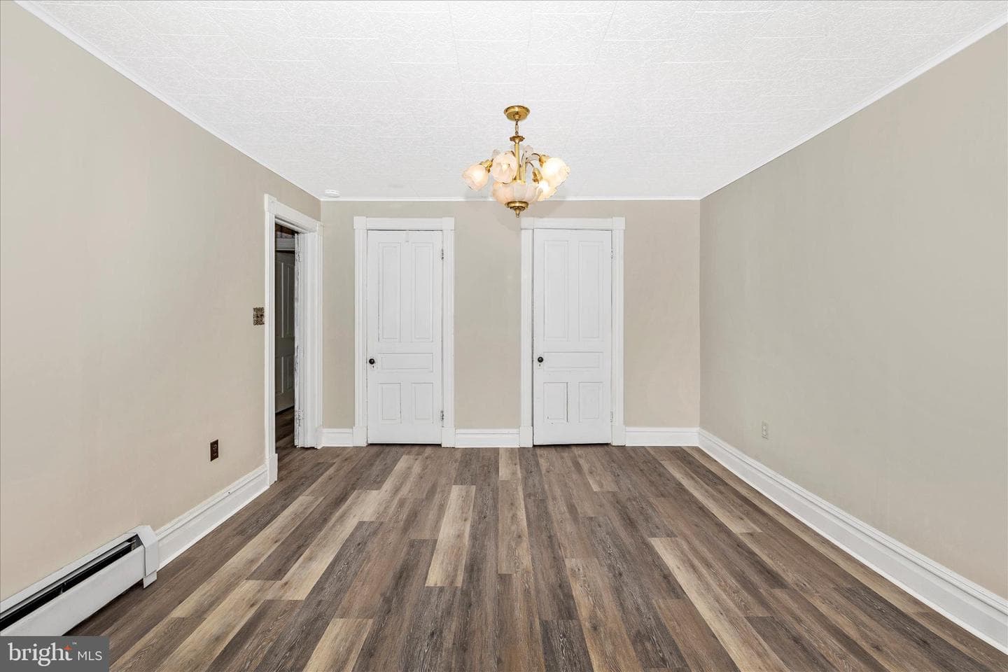 2027 Lincoln Way East photo 28